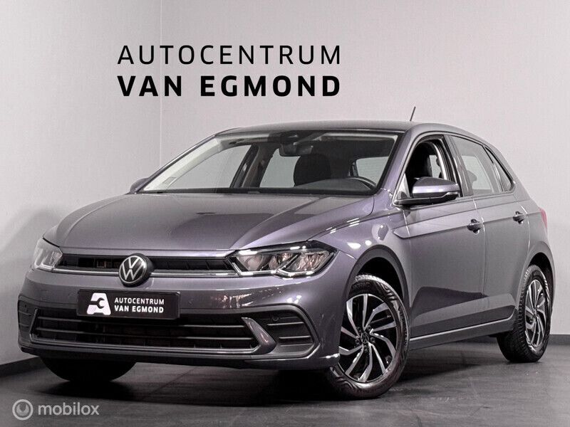 Grijs Gebruikt 2023 VW Polo Life Hatchback | € 19.999 (Eerlijke prijs) - Afbeelding 1/4