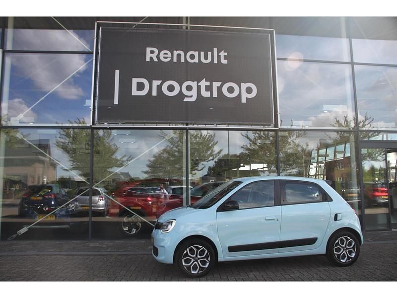 Blue dragee Gebruikt 2023 Renault Twingo Collection Hatchback | € 11.925 (Eerlijke prijs) - Afbeelding 1/4