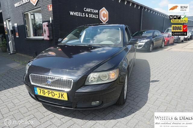 Zwart Gebruikt 2004 Volvo V50 Stationwagen | € 2.895 (Eerlijke prijs) - Afbeelding 1/4