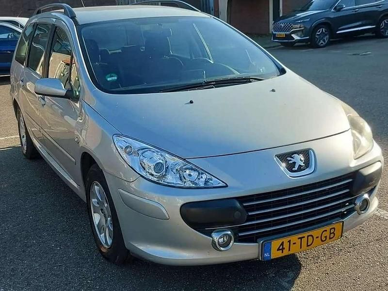 Occasion 2006 Peugeot 307 Stationwagen | € 2.100 (Eerlijke prijs) - Afbeelding 1/4