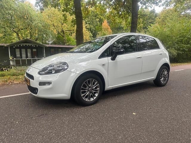 Wit Gebruikt 2012 Fiat Punto Evo Pop Hatchback | € 2.699 (Goede deal) - Afbeelding 1/4