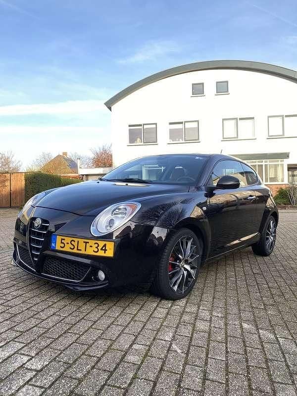 Zwart Gebruikt 2013 Alfa Romeo MiTo Hatchback | € 4.250 (Super prijs) - Afbeelding 1/4