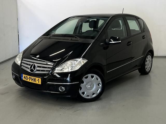 Zwart Gebruikt 2011 Mercedes A160 MPV | € 2.999 (Eerlijke prijs) - Afbeelding 1/4