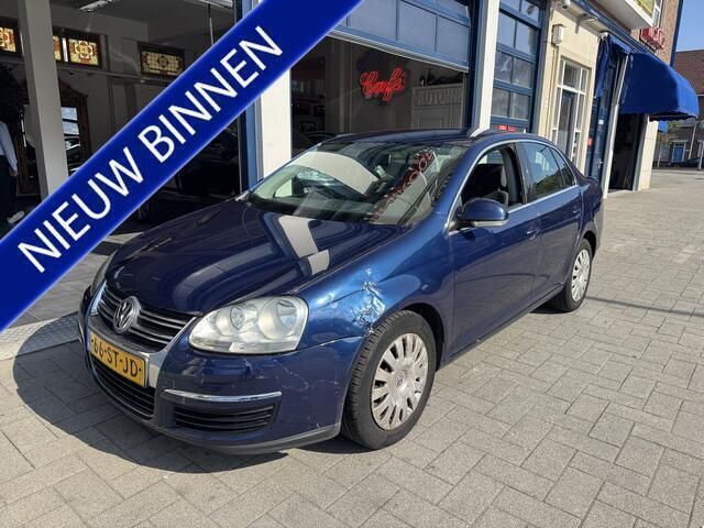 Blauw Gebruikt 2006 VW Jetta Comfortline Sedan | € 1.399 (Eerlijke prijs) - Afbeelding 1/4