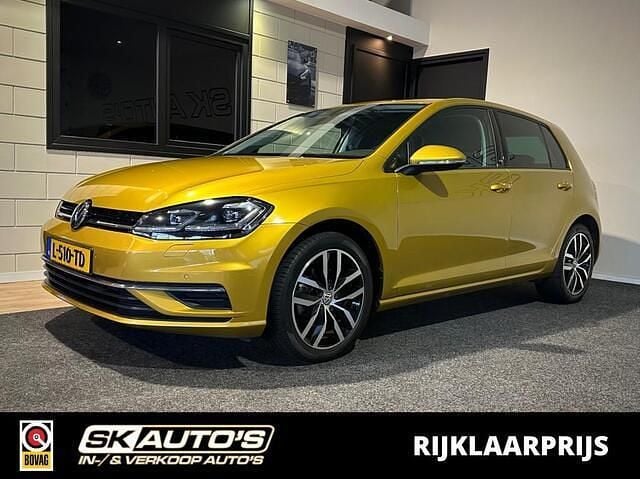 Geel Occasion 2018 VW Golf VII R Hatchback | € 18.995 (Goede deal) - Afbeelding 1/4
