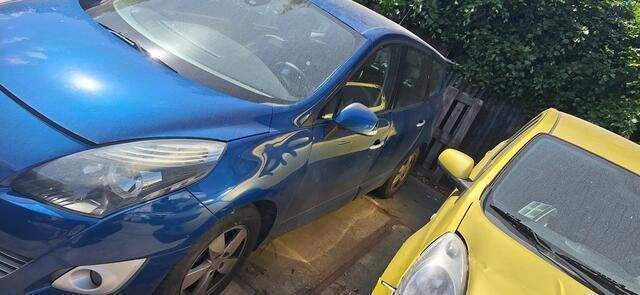 Blauw Gebruikt 2011 Renault Grand Scénic III Dynamique MPV | € 1.250 - Afbeelding 1/4