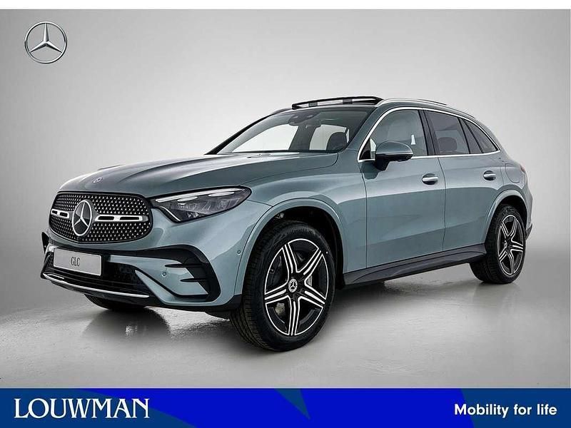 Zilver Nieuw 2025 Mercedes GLC400d Sport Edition SUV | € 88.887 - Afbeelding 1/4