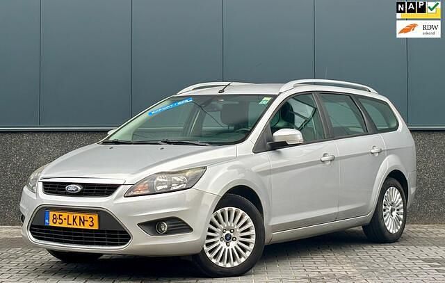 Grijs Gebruikt 2010 Ford Focus Limited Stationwagen | € 1.495 (Goede deal) - Afbeelding 1/4