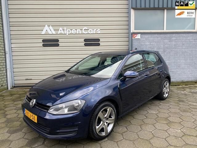 Blauw Gebruikt 2013 VW Golf VII Trendline Hatchback | € 7.350 (Eerlijke prijs) - Afbeelding 1/4