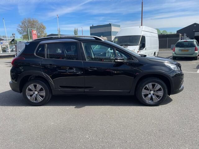 Occasion Peugeot 2008 Allure 83 PK (61 kW) 2019 Zwart, metallic lak SUV
