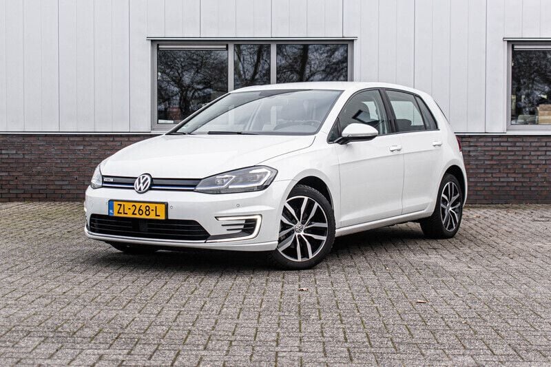 Wit Gebruikt 2019 VW e-Golf Hatchback | € 12.450 (Iets duurder) - Afbeelding 1/4