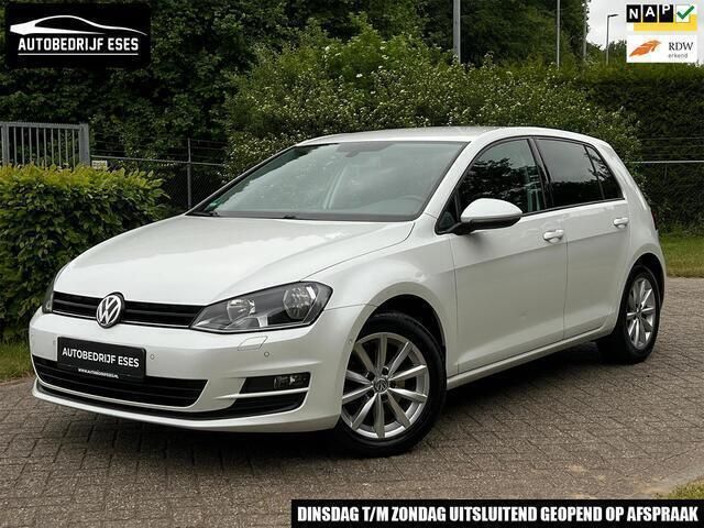 Wit Gebruikt 2013 VW Golf VII Comfortline Hatchback | € 9.999 (Eerlijke prijs) - Afbeelding 1/4