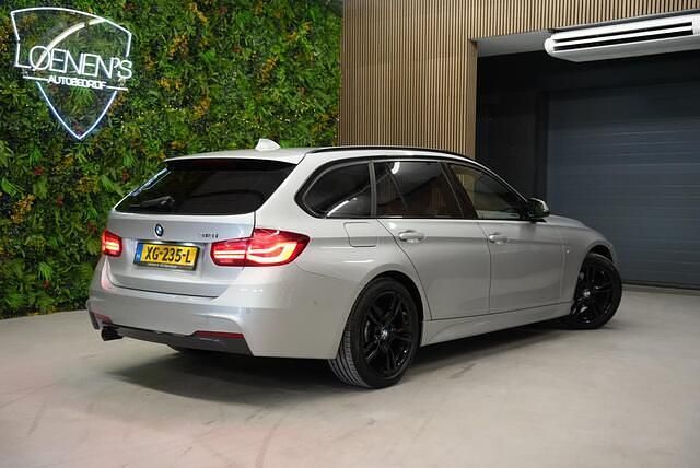 Occasion BMW 318 M Sport 136 PK (100 kW) 2019 Grijs Stationwagen