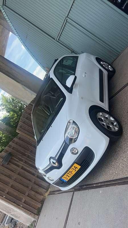 Wit Gebruikt 2015 Renault Twingo Expression Hatchback | € 6.000 (Eerlijke prijs) - Afbeelding 1/4