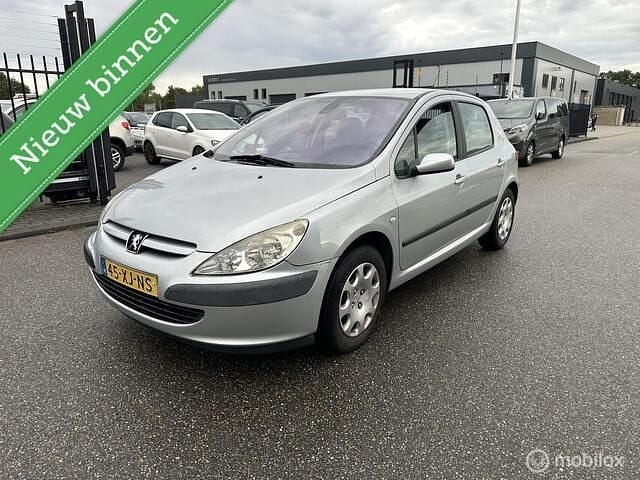 Grijs Gebruikt 2004 Peugeot 307 Griffe Hatchback | € 999 (Goede deal) - Afbeelding 1/4