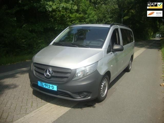 Grijs Gebruikt 2016 Mercedes Vito MPV | € 13.950 - Afbeelding 1/4