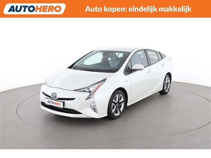 Wit (metallic) Occasion 2019 Toyota Prius Hatchback | € 17.150 (Goede deal) - Afbeelding 1/4