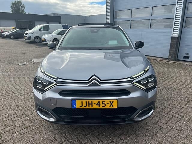 Occasion Citroën C4 Shine 131 PK (96 kW) 2024 Grijs SUV