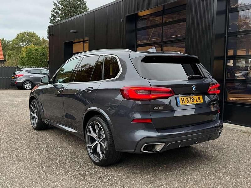 Occasion BMW X5 M Executive 286 PK (210 kW) 2020 Grijs SUV
