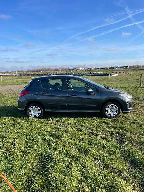 Occasion Peugeot 308 95 PK (69 kW) 2009 Grijs Hatchback