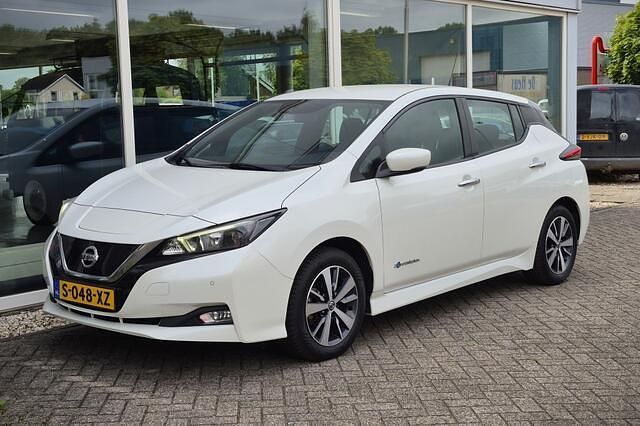 Wit Occasion 2018 Nissan Leaf Acenta Hatchback | € 8.950 (Eerlijke prijs) - Afbeelding 1/4