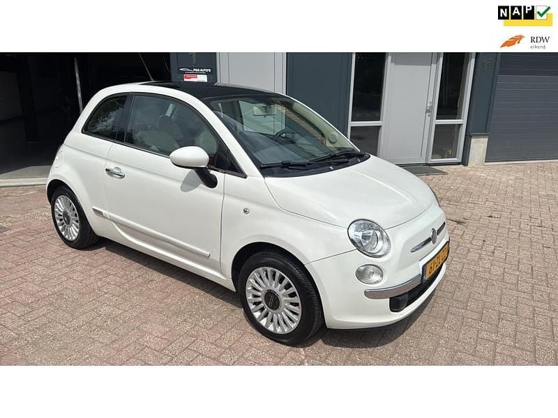 Wit Gebruikt 2008 Fiat 500 Lounge Hatchback | € 2.950 (Goede deal) - Afbeelding 1/4