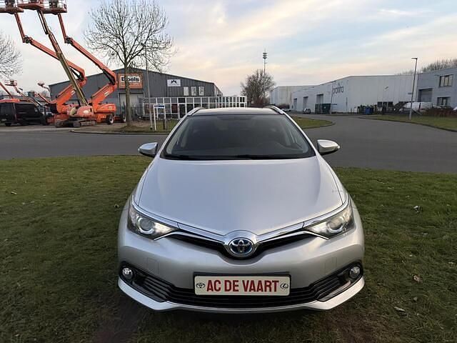 Occasion Toyota Auris Edition 99 PK (72 kW) 2017 Grijs Hatchback