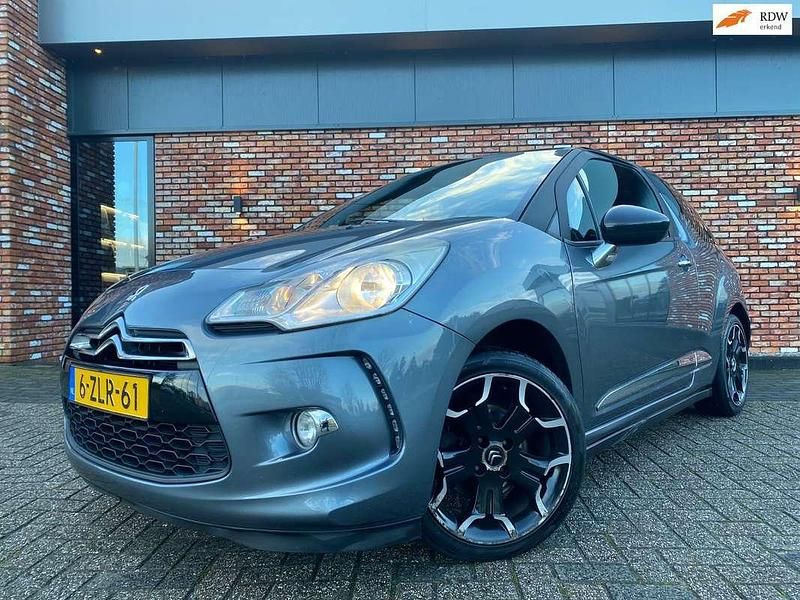 Grijs Gebruikt 2010 Citroën DS3 Sport Chic Hatchback | € 3.250 (Goede deal) - Afbeelding 1/4