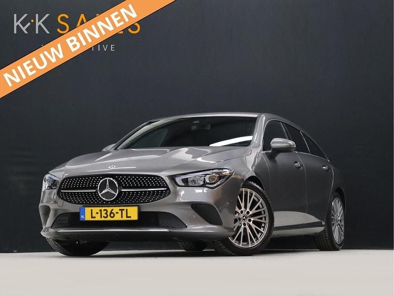 Grijs Gebruikt 2021 Mercedes CLA180 Business Sedan | € 23.440 (Super prijs) - Afbeelding 1/4