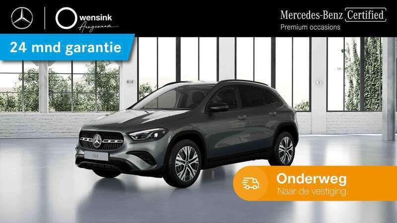 Grijs, metallic lak Gebruikt 2024 Mercedes GLA250 Luxury SUV | € 47.850 (Eerlijke prijs) - Afbeelding 1/4
