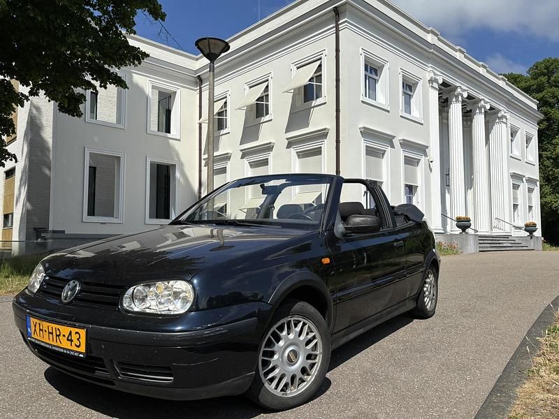 Blauw Gebruikt 1998 VW Golf Cabriolet Trendline Cabriolet | € 1.500 (Eerlijke prijs) - Afbeelding 1/4