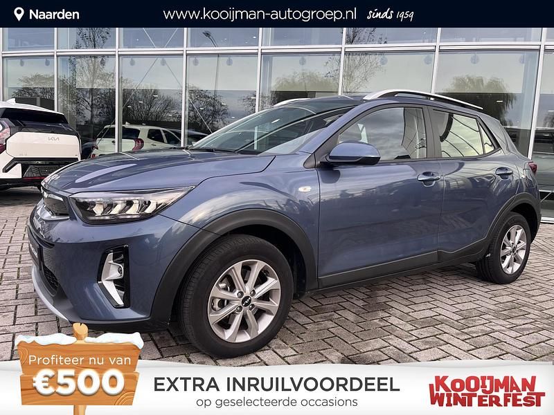Blauw Occasion 2024 Kia Stonic SUV | € 22.900 (Eerlijke prijs) - Afbeelding 1/4