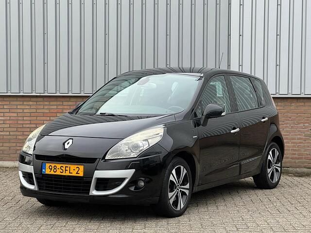 Zwart Gebruikt 2011 Renault Scénic III Bose Edition MPV | € 2.950 (Super prijs) - Afbeelding 1/4