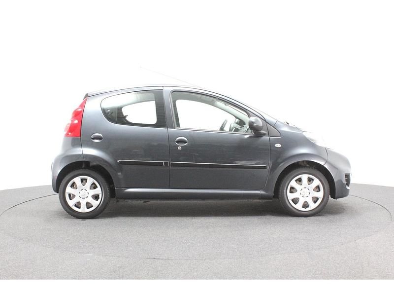 Occasion Peugeot 107 68 PK (50 kW) 2009 Grijs Hatchback