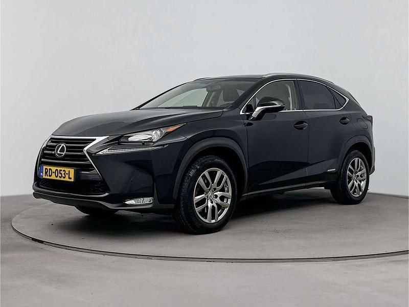 Zwart Occasion 2017 Lexus NX300h Luxury Line SUV | € 26.950 (Eerlijke prijs) - Afbeelding 1/4