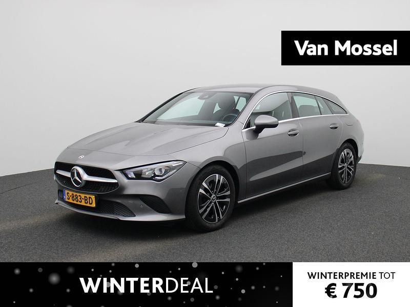 Grijs Occasion 2023 Mercedes CLA180 Shooting Brake Business Stationwagen | € 31.400 (Goede deal) - Afbeelding 1/4