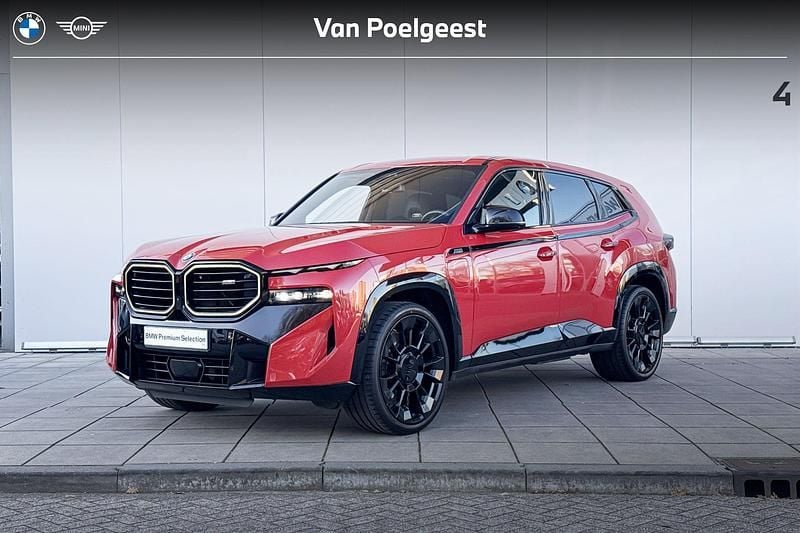 Rood Occasion 2025 BMW XM Comfort Edition SUV | € 104.900 - Afbeelding 1/4