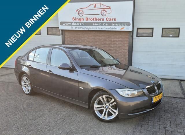Grijs Gebruikt 2008 BMW 316 Sedan | € 2.999 (Eerlijke prijs) - Afbeelding 1/4