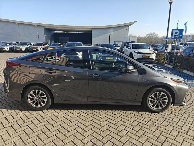 Occasion Toyota Prius 123 PK (90 kW) 2020 Grijs Hatchback