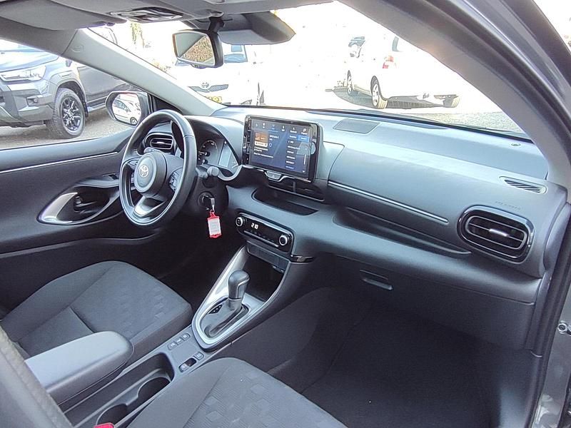 Occasion Toyota Yaris Hybrid Active 116 PK (85 kW) 2024 Grijs Hatchback