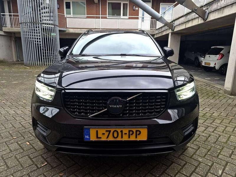 Zwart Occasion 2021 Volvo XC40 Ultra SUV | € 33.700 (Duur) - Afbeelding 1/4