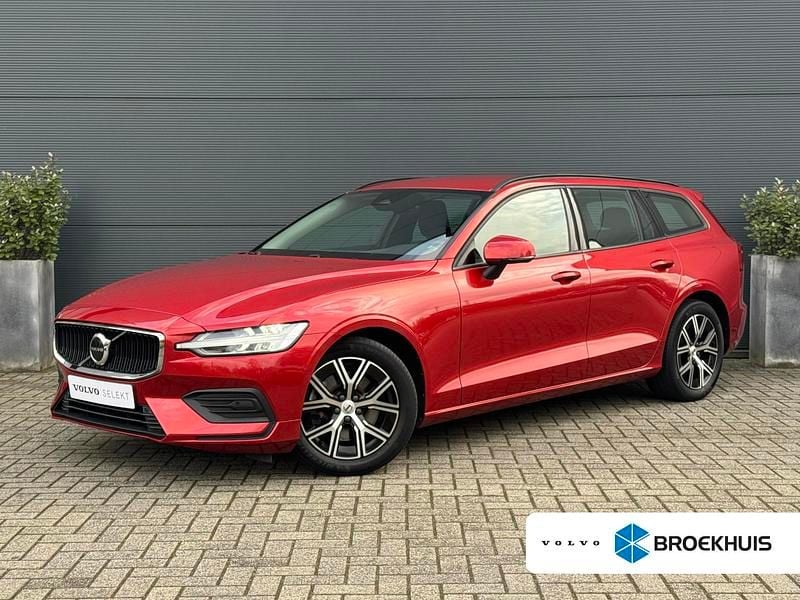 Oranje Gebruikt 2022 Volvo V60 Stationwagen | € 27.945 (Goede deal) - Afbeelding 1/4