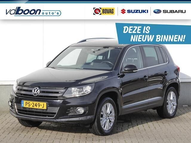 Zwart Occasion 2013 VW Tiguan Sport SUV | € 10.925 (Eerlijke prijs) - Afbeelding 1/4