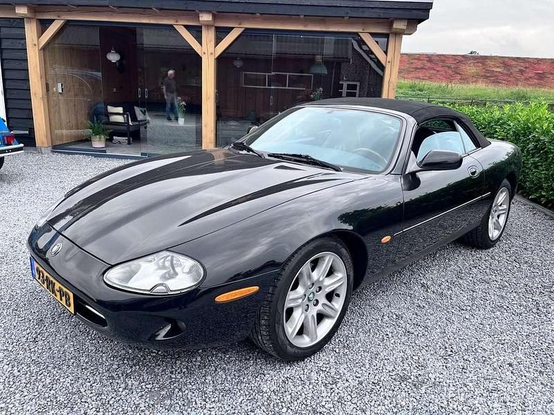 Zwart Gebruikt 2000 Jaguar XK8 Cabriolet | € 11.999 (Super prijs) - Afbeelding 1/4