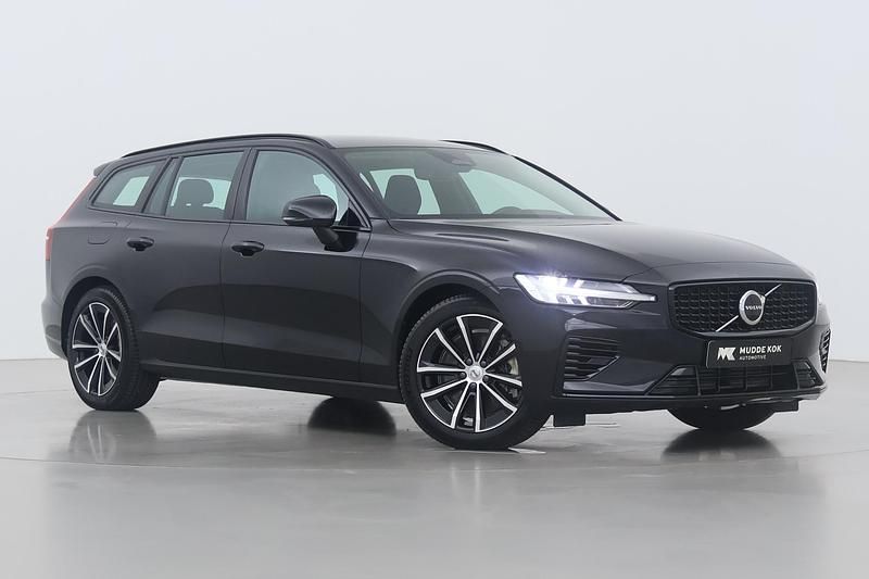 Zwart Gebruikt 2024 Volvo V60 Plus Stationwagen | € 40.800 (Super prijs) - Afbeelding 1/1