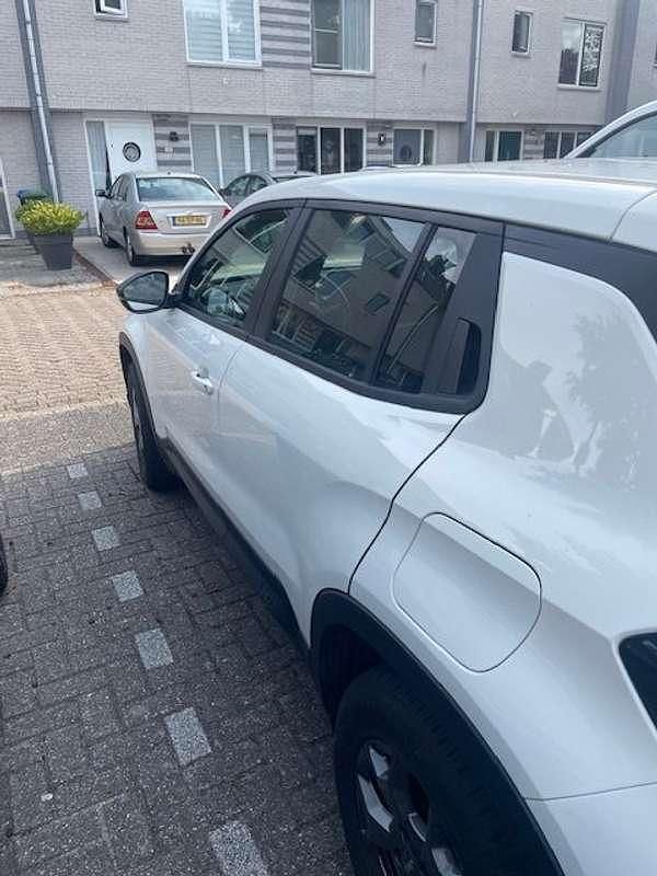 Wit Gebruikt 2024 Jeep Avenger EV Longitude SUV | € 24.500 - Afbeelding 1/4