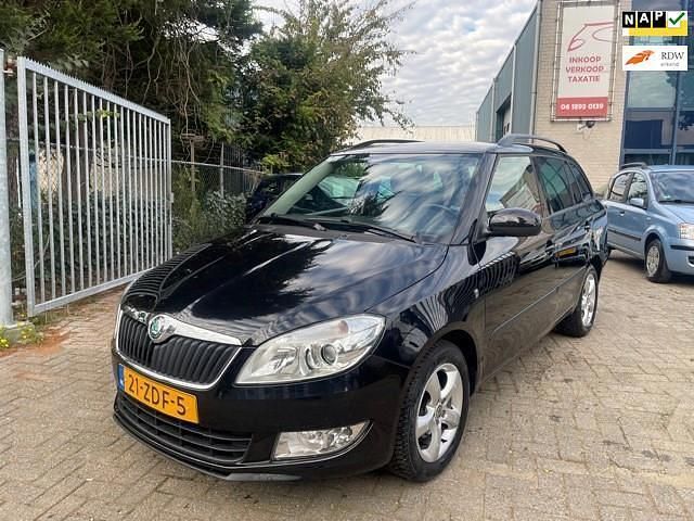Zwart Gebruikt 2012 Skoda Fabia Tour Stationwagen | € 3.750 (Eerlijke prijs) - Afbeelding 1/4
