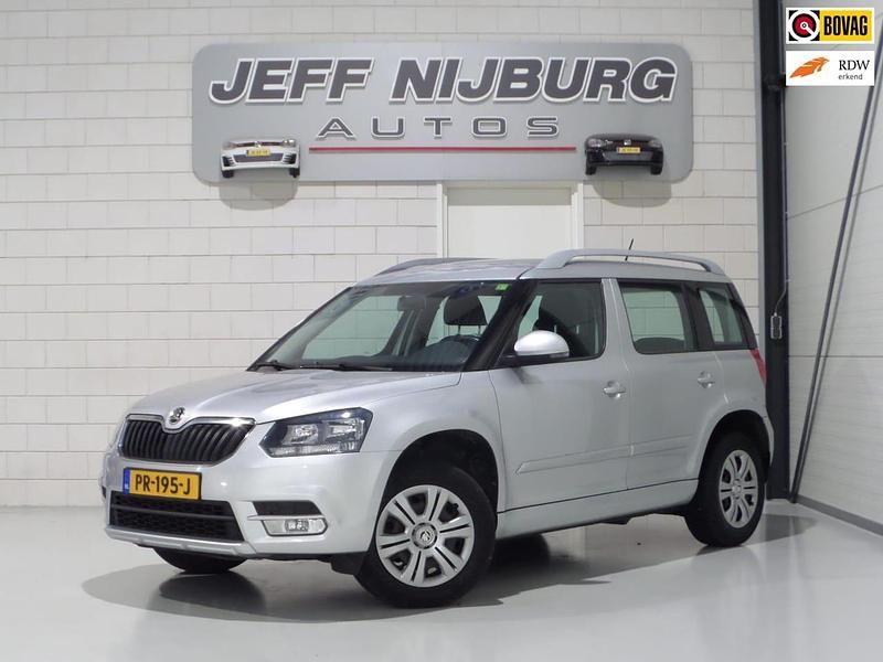 Grijs (metallic) Gebruikt 2015 Skoda Yeti Active SUV | € 13.999 (Super prijs) - Afbeelding 1/4