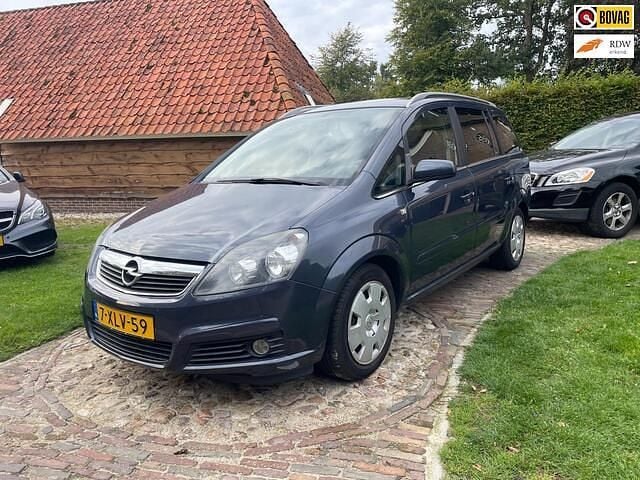 Blauw Gebruikt 2007 Opel Zafira Executive MPV | € 1.750 (Goede deal) - Afbeelding 1/3