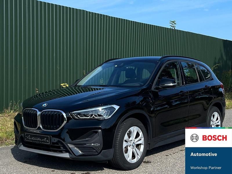 Zwart Gebruikt 2021 BMW X1 SUV | € 21.490 (Super prijs) - Afbeelding 1/4